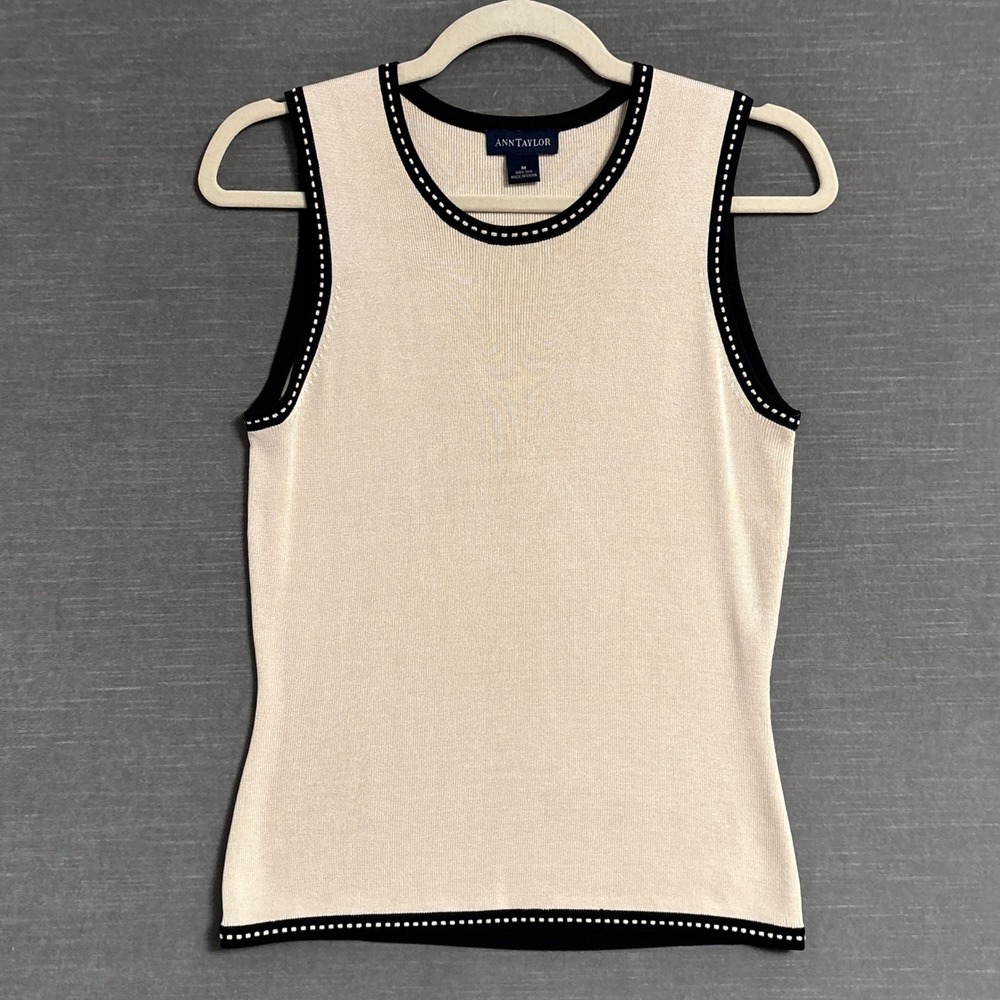 Vintage Ann Taylor Top M Beige Silk Sleeveless Knit Shell Minimalist Old Money